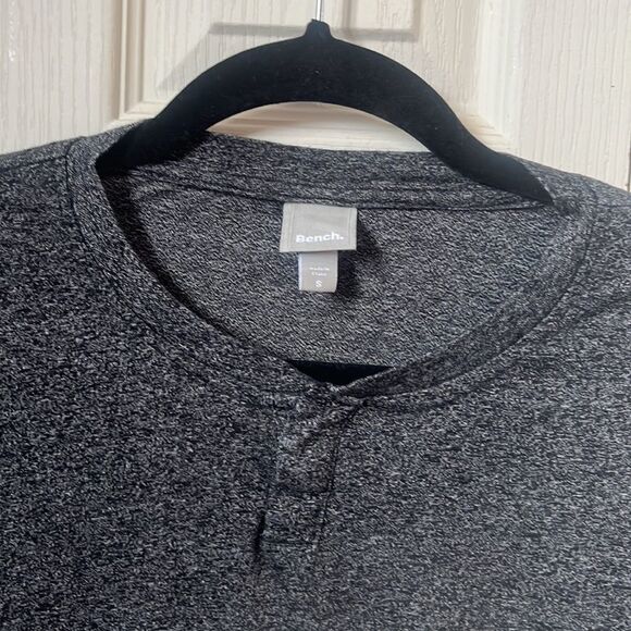 Bench small shirt   - Picture 4 of 7